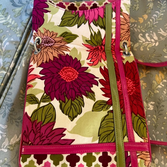Vera Bradley Hello Dahlia print Crossbody Purse and Matching Wallet Set - Picture 3 of 13